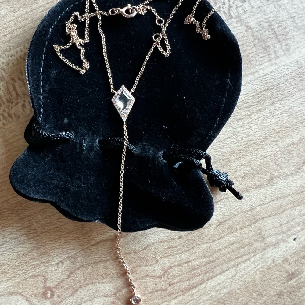Fighting Eel Rola necklace